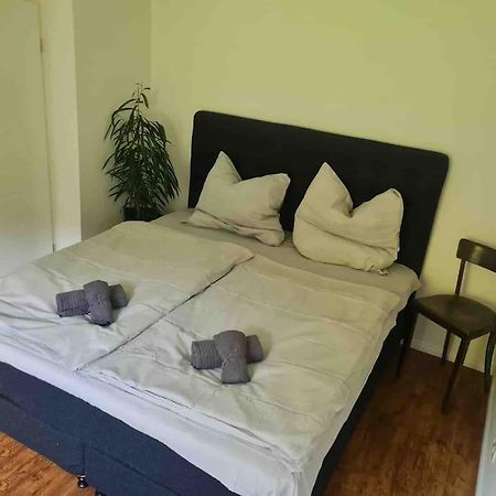 Ein Zuhause Mit Schonem Garten Apartment Bonn Bagian luar foto